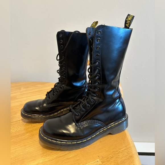 Doc Martens for sale - great condition - Picture 1 of 4